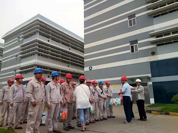 园区总工会送清凉，乐鱼（中国）接棒暖人心